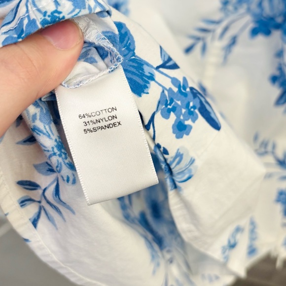 Rachel Zoe Women’s XL Blue and White Floral Blouse with Puff Sleeves - Picture 7 of 7